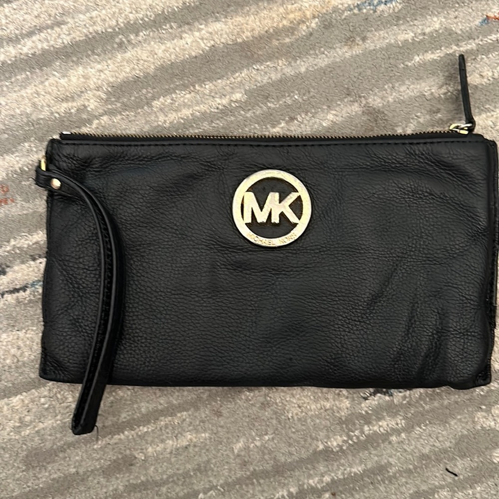 Michael Kors wristlet